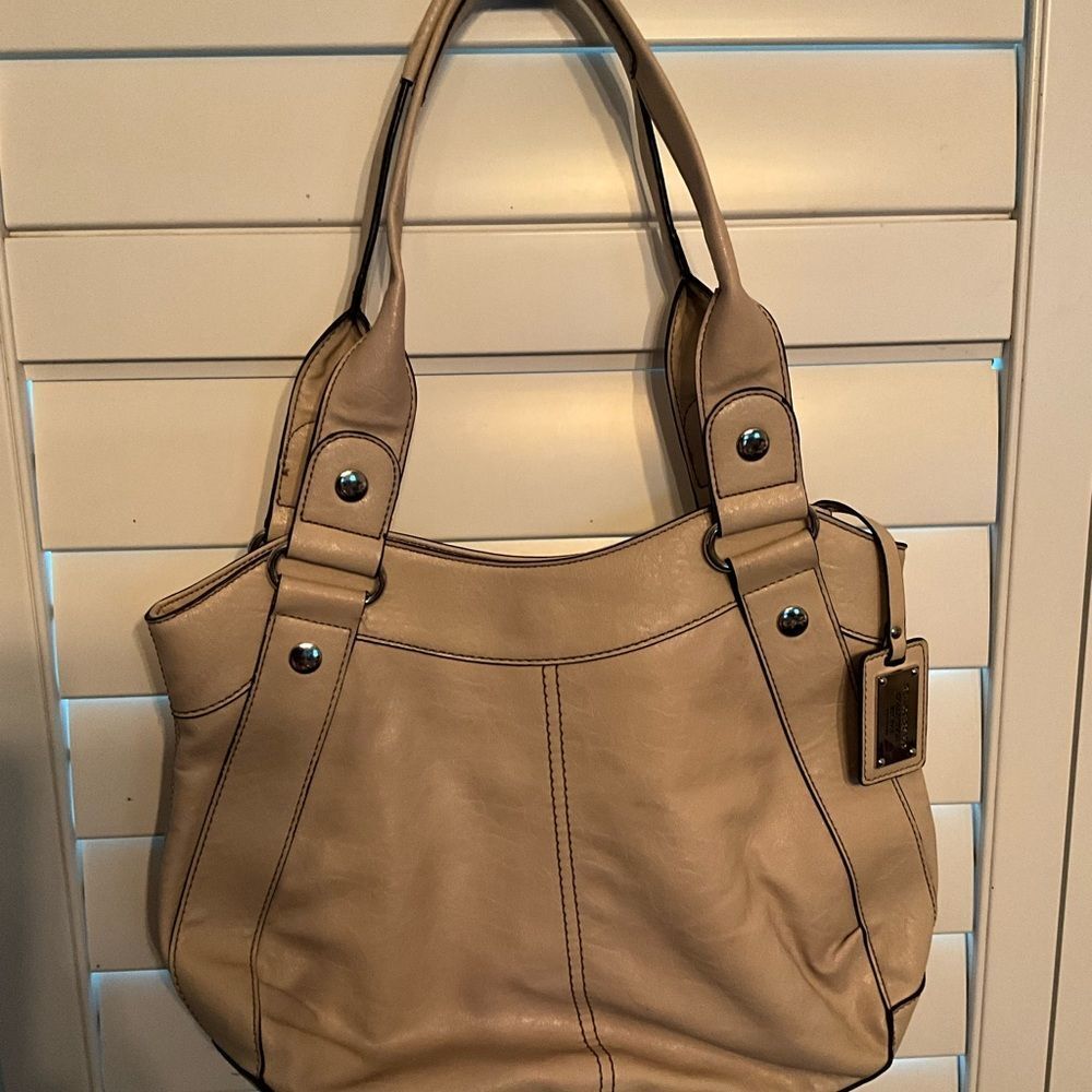 Relic Brand Handbag Beautiful like new